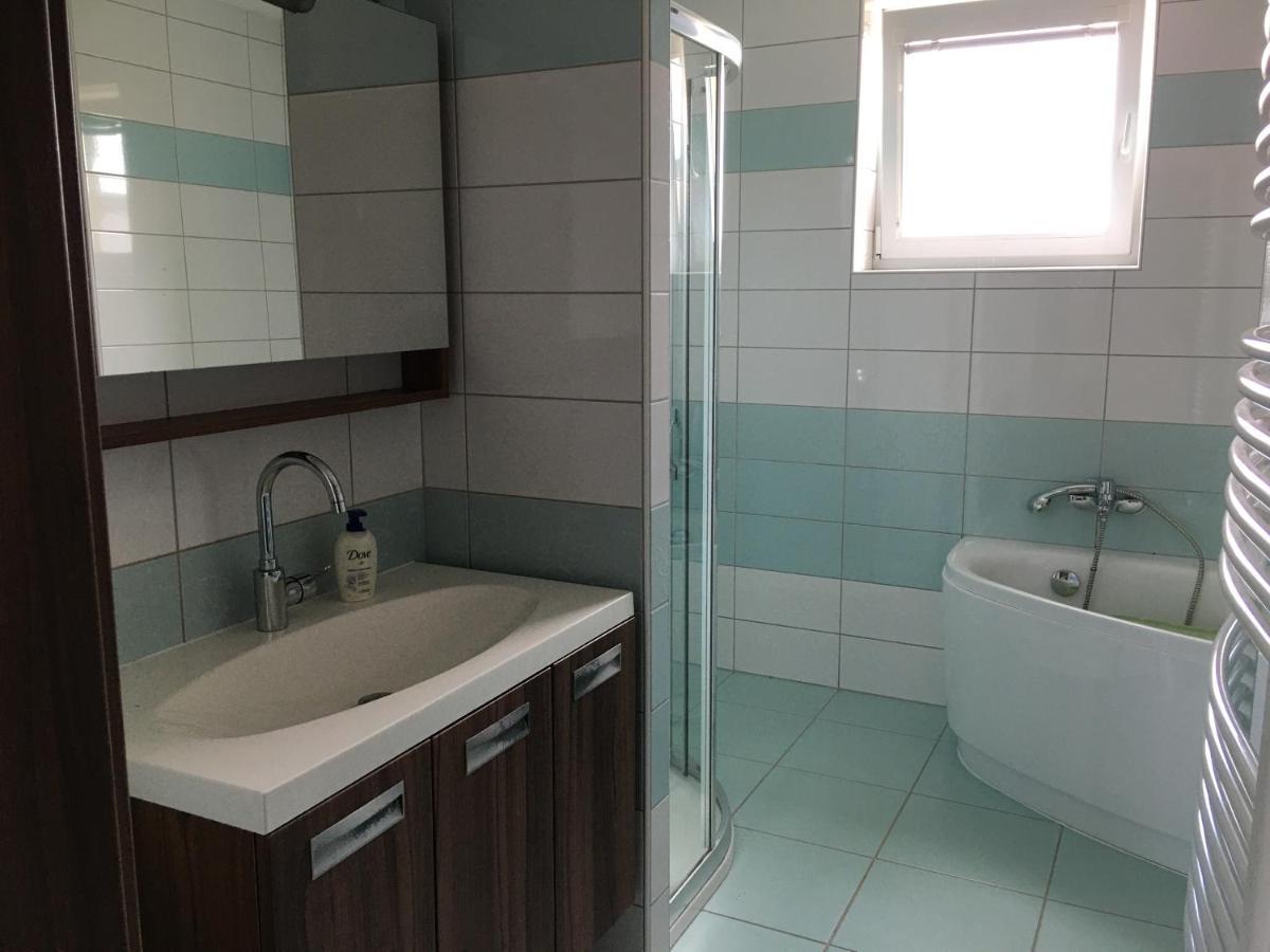 Apartman Krasna Vyhlidka Dolni Benesov Exterior photo